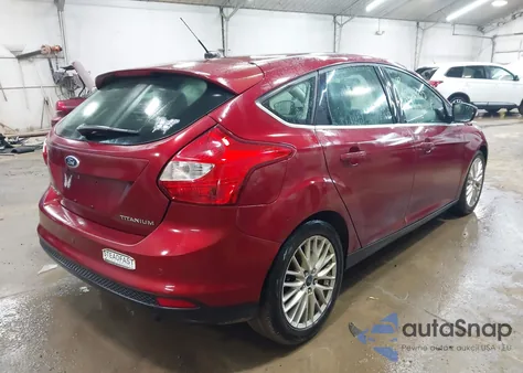 2013 Ford Focus Titanium из США, поврежденный, VIN 1FADP3N2XDL113618